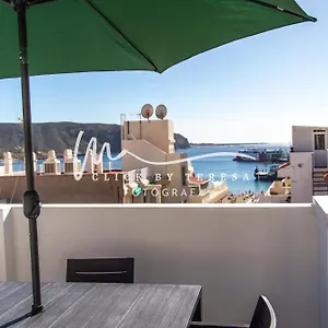 https://hostel-few-steps-from-the-beach-in-los-cristianos.tenerifehoteles.net